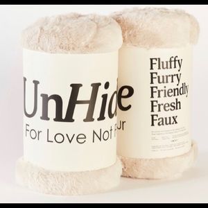 UnHide Lil’ Marshmallow blanket